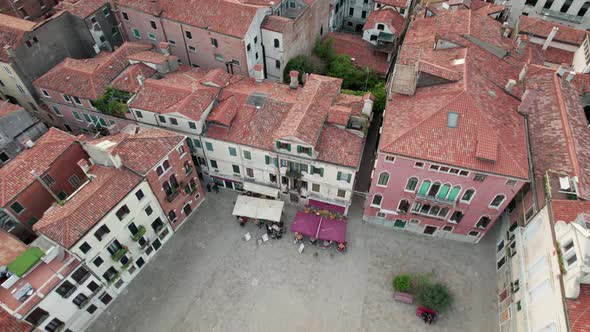 Aerial View Venice City with Historical Buildings and Bell Tower Skyline Italy alt