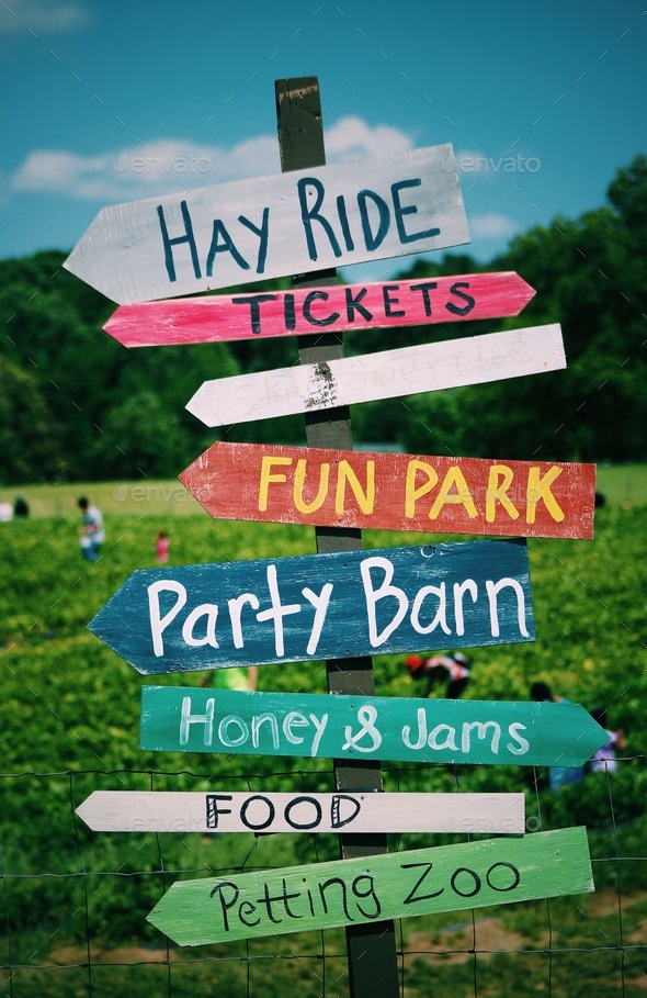 Hay ride ... Fun park ... Party barn....petting zoo