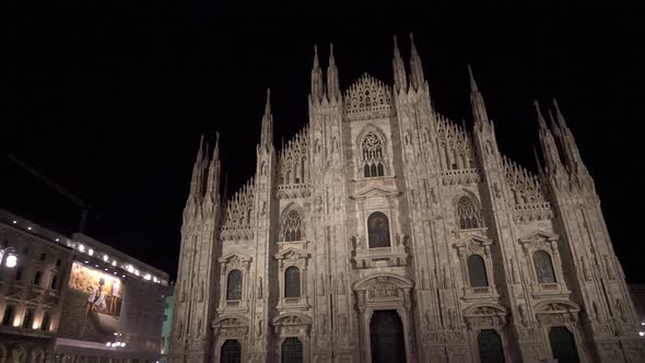 Left To Right Pan Real Time Establishing Shot of a Milan Cathedral at Night. A Popular Tourist Place