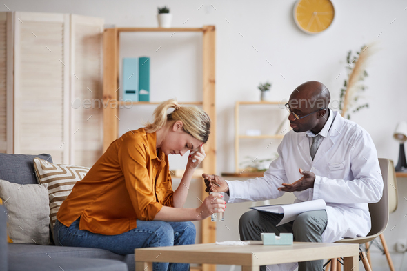 Therapist trying to make patient feel better
