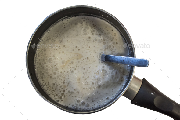 Rehidrated yeast in a pot. Correct way of preparing yeast for beer or wine fermentation