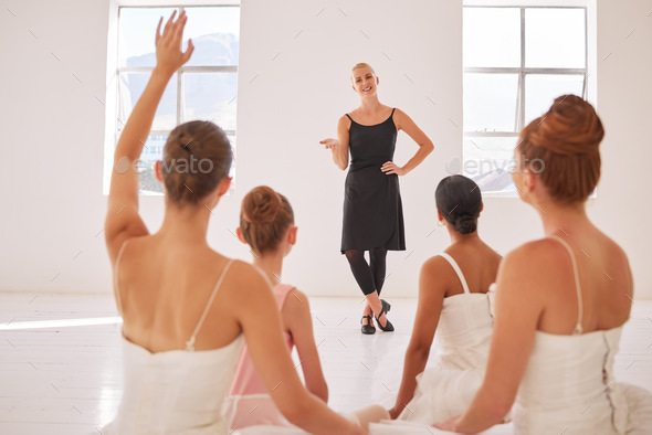 Ballet dance class, coach teaching or coaching and women learning professional dance in a studio. Y