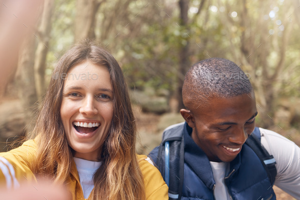 Happy Hiking 