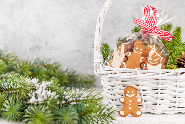Basket with Christmas gingerbread cookies - Stock Photo - Images