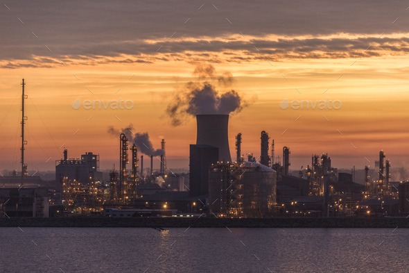 Petrochemical Plant - Hull - England
