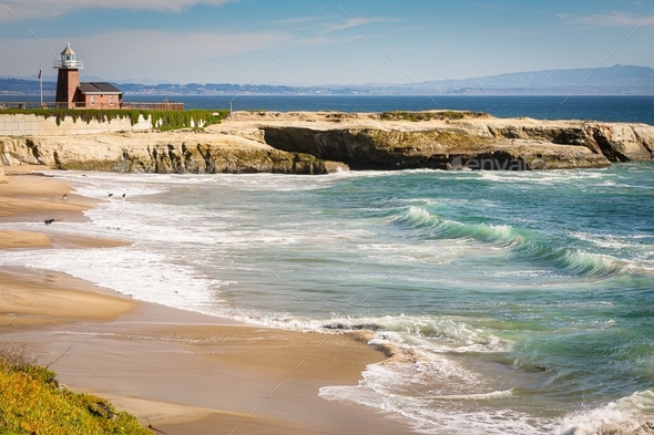 Beautiful shot of the Lighthouse Field State Beach in Santa Cruz