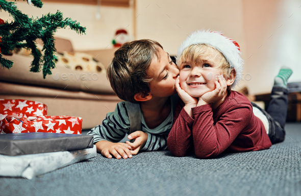 Santas gift this year No sibling rivalry