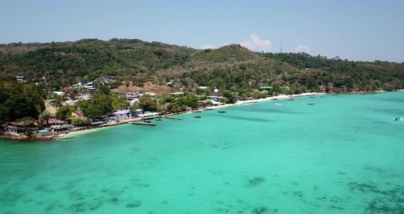 Turquoise Clear Water alt