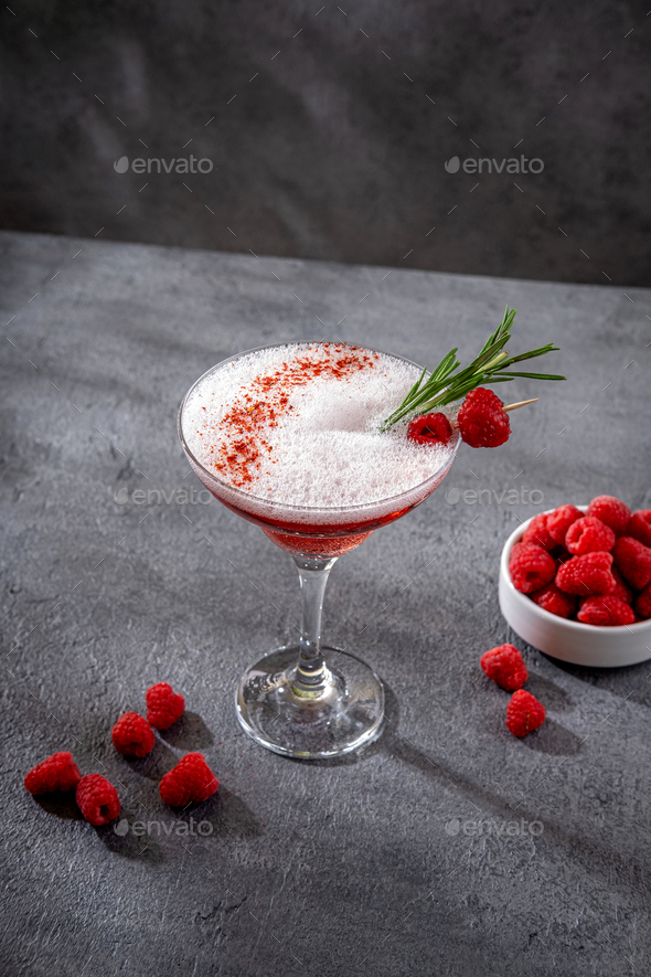 Red Clover Club Cocktails with Layered Egg White Foam. Summer refreshing alcoholic cocktails