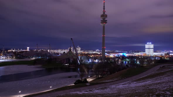 Time lapse of the Munich skyline at night.