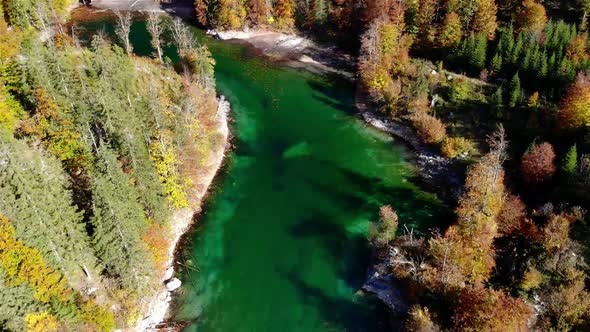 Beautiful Autumn Landscape on the Lake Ödsee in the Mountains in Upper Austria Salzkammergut alt