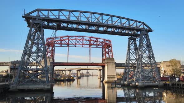 4K Aerial Drone Footage with Slow Motion Dolly Movement Toward the National Historic Monument of Arg alt