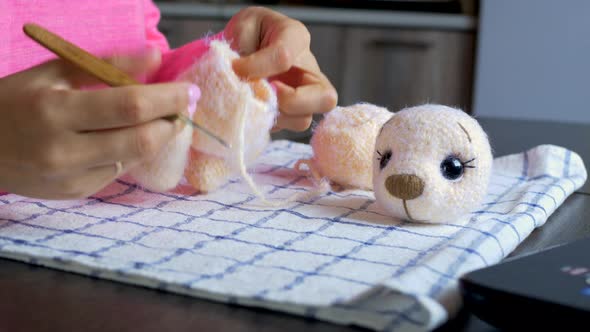 Girl Knits a Toy Knitted Bear alt