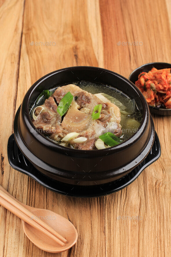 Gori Gomtang (Sokkori Gomtang) or Korean Beef Oxtail Stew Soup Stock