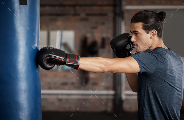 Workouts - FIGHTING FIT KICKBOXING