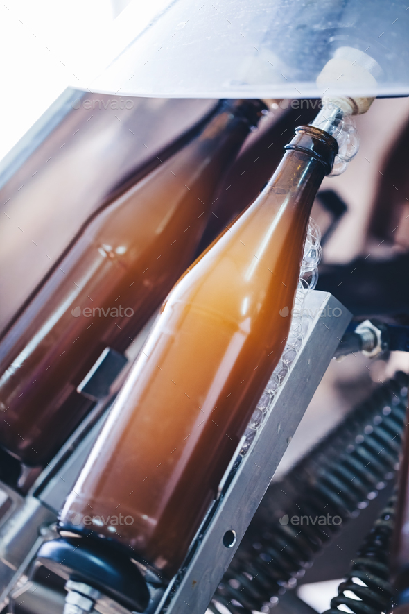 Beer bottle filling and capping machine in brewery