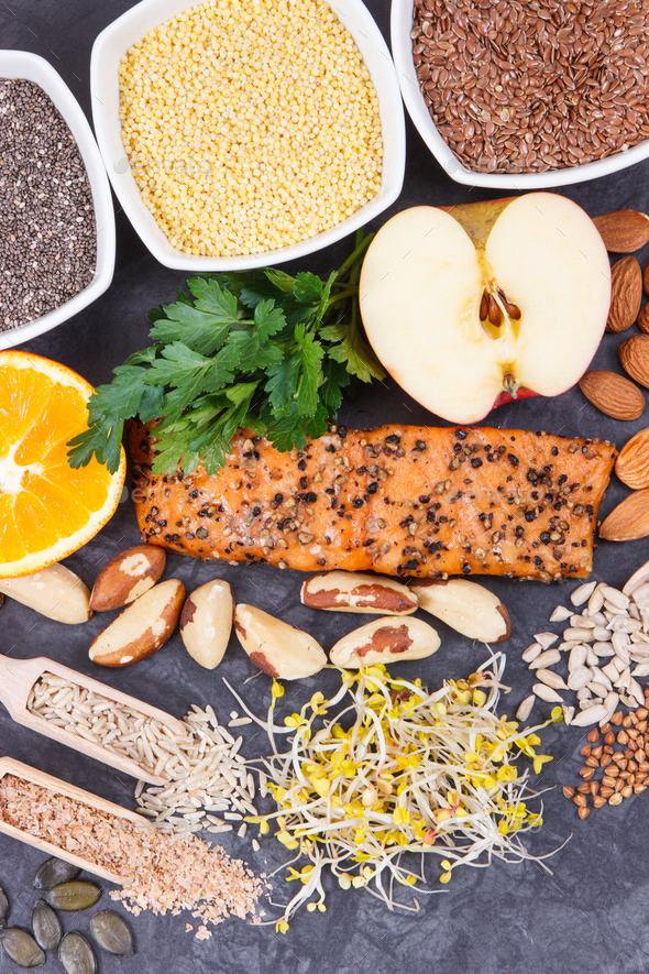 Beneficial eating for thyroid gland. Healthy ingredients as source