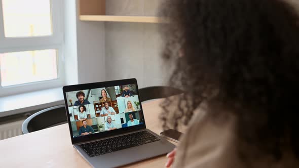 Brainstorm on the Distance with International Workteam alt