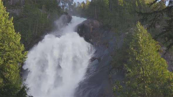 View of Shannon Falls and Water Rushing Down the Canyon alt