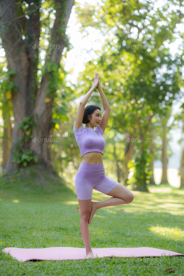 Beautiful Woman Poses Yoga Cartoon Style Stock Illustration 491260993 |  Shutterstock
