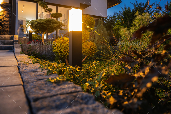 Outdoor Backyard Garden LED Light Post