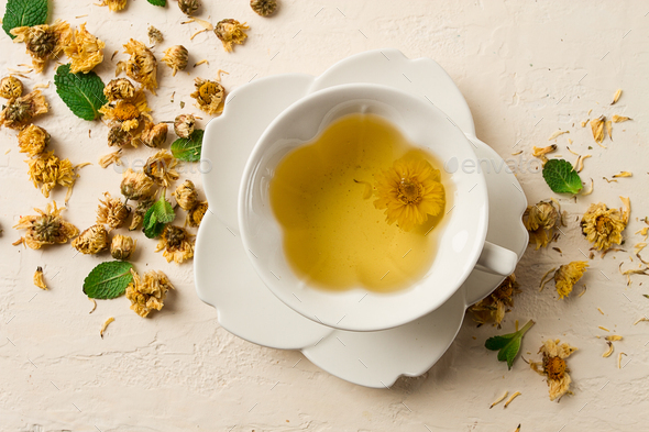 chrysanthemum tea drink