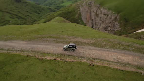 Off Road Tourist Car Rides Offroad in the Highlands alt