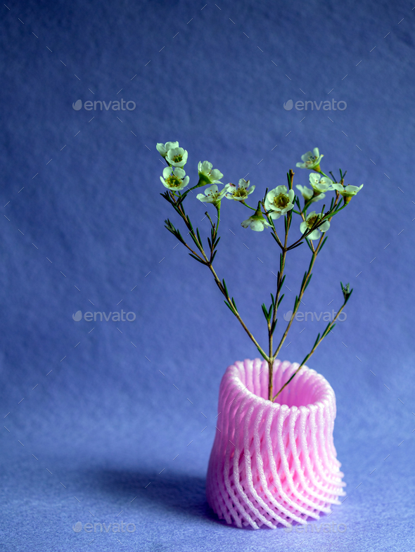 Mesh Flowers Vase