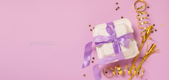 Bento cake pink background. little dessert cake for gift. Korean style cakes in box for one person