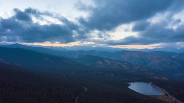 Echo Lake in Mount Evans Area at Sunset in Autumn alt