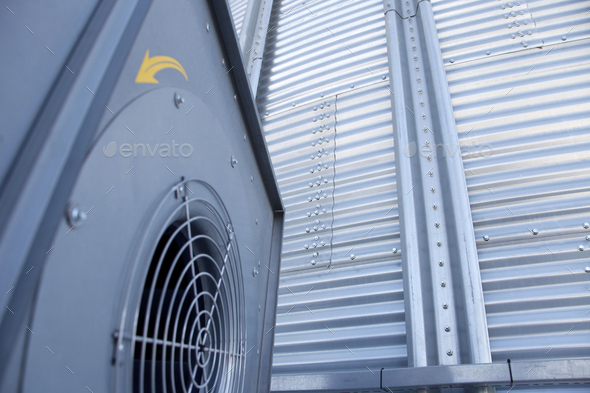 Silo heating and air conditioning systems