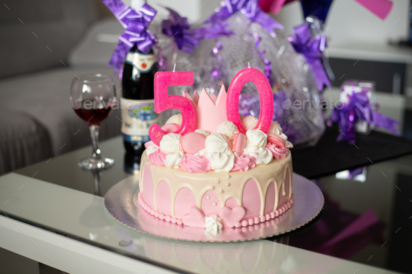 LV Birthday Cake in 2023  50th birthday cake for women, Creative