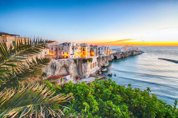 Vieste - beautiful coastal town on the rocks in Puglia Stock Photo by ...