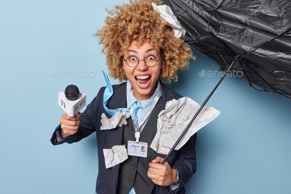 Umbrella And Poses For Genesis 8 2024 - Free Daz 3D Models
