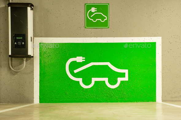Parking spaces equipped with charging points for electric vehicles, promoting sustainable mobility