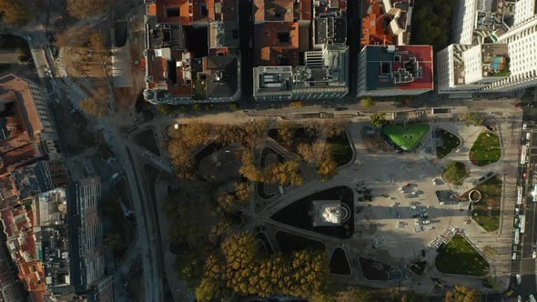 Aerial Birds Eye Overhead Top Down Panning Footage of Plaza De Espana Square and Surrounding Streets alt