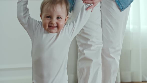 Wobbly Baby Steps alt