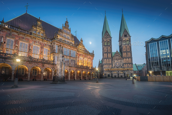 Market Square with Cathedral and Old Town Hall at night - Bremen, Germany - Stock Photo - Images
