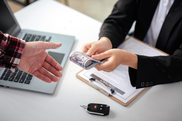 Enter the finance. The salesperson delivers the money to the owner of the car. Approve a car loan ag