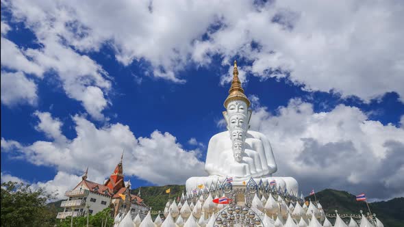 4k Time-lapse of Five Buddhas at Wat Phra Thad Pha Son Kaew Temple, Phetchabun, Thailand alt