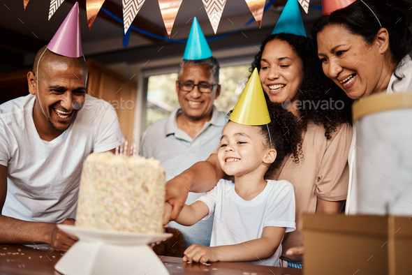 Woman happy with birthday cake - Stock Illustration [73428507] - PIXTA