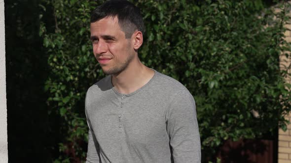 Bad omen, man walks under the ladder alt