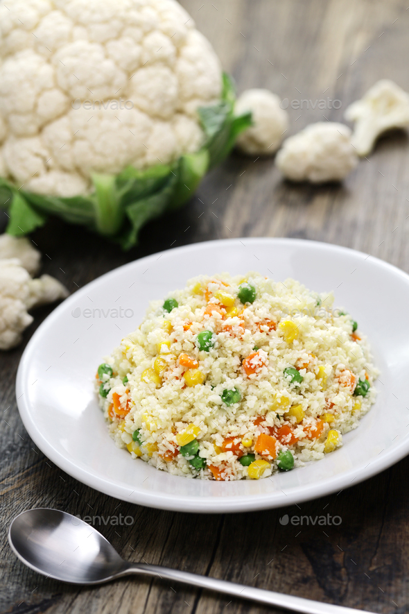 Homemade Low Carb Microwave Cauliflower Rice Pilaf Stock Photo By Motghnit