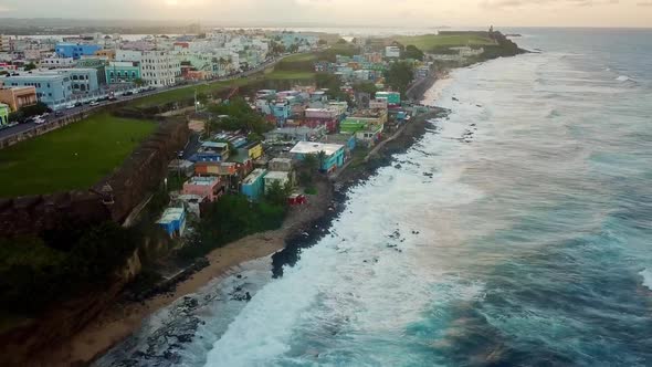 4K DRONE FLY IN TOP OF LA PERLA SAN JUAN, PUERTO RICO. alt