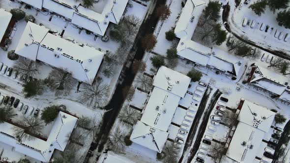 The Winter View of Small Apartment Complex Courtyards Roof Houses Covered Snow alt