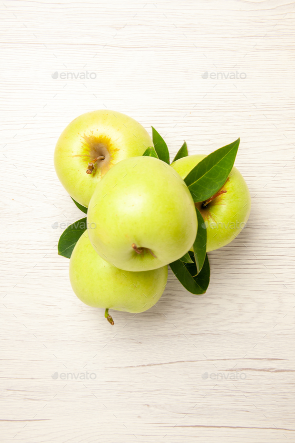 Healthy Food. Fresh Green Apples On The Table. Harvest Of Fresh Apples.  Sweet Ripe Apples Ready To Eat Stock Photo, Picture and Royalty Free Image.  Image 103843372.