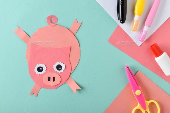 DIY pig. Step-by-step instructions. craft made of colored paper - Stock Photo - Images