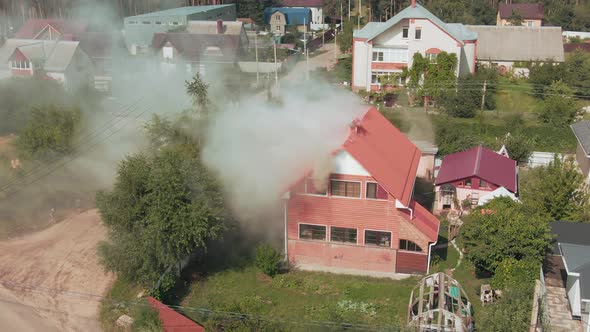 Private Red House in Smoke alt