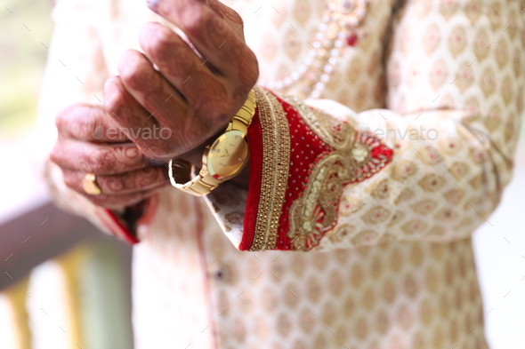 Male Model Wearing Cream Sherwani Sitting Stock Photo 753406921 |  Shutterstock
