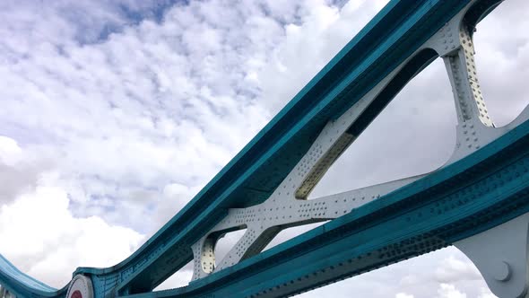 Tower Bridge Structure Against a Sunny Sky London alt